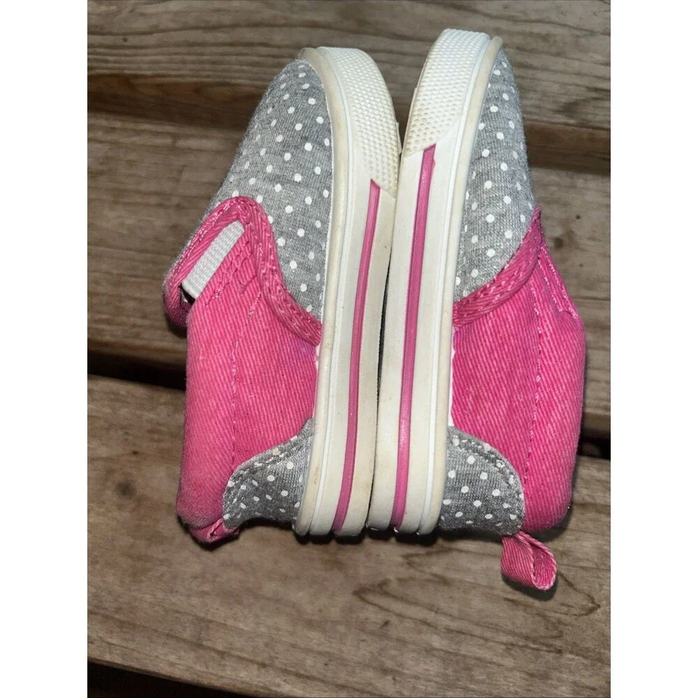 Disney Baby Toddler Size 3 Slip-on Shoes Minnie & Mickey Kissing
